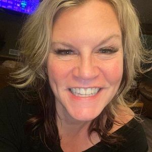 Meet your Posher, Lori